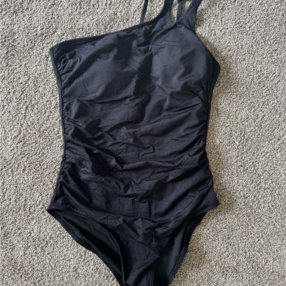 One-Shoulder Swim One Piece